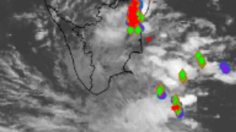புதிய காற்றழுத்த தாழ்வு நிலை; நாளை முதல் மழை தீவிரமடையும்: இந்திய வானிலை ஆய்வு மையம்