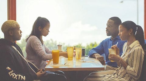 ஹாலிவுட் ஜன்னல்: அலைபாயும் உறவுகள்