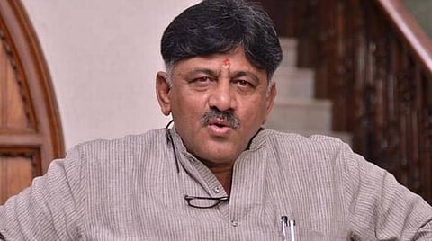 கர்நாடக முன்னாள் அமைச்சர் டி.கே.சிவகுமாருக்கு நெஞ்சுவலி: பெங்களூரு மருத்துவமனையில் அனுமதி