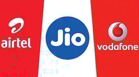 என்னதான் நடக்கிறது டெலிகாம் துறையில்?