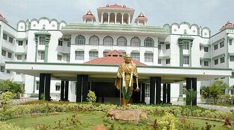 ராமேசுவரம் ராமநாதசுவாமி கோயில் பணம் கையாடல் வழக்கு விசாரணை சிபிசிஐடிக்கு மாற்றம்: உயர் நீதிமன்றம் உத்தரவு