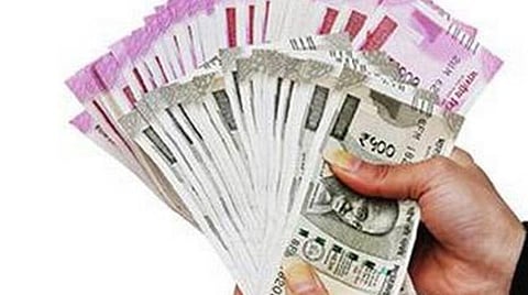 சமூக வலைதளங்களில் பரவும் தகவல்: கல்விக் கடனுக்கான வட்டி ரத்தா? - வங்கி அதிகாரிகள் விளக்கம்