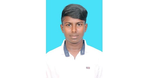 கொலை செய்யப்பட்ட முகேஷ்.