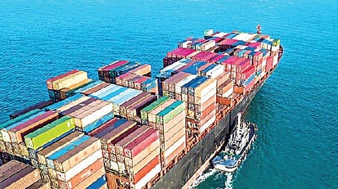 அமெரிக்கா-சீனா வர்த்தகப் போர் காரணமாக அமெரிக்காவுக்கு இந்திய ஏற்றுமதி உயர்வு