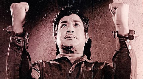 சிவந்த மண் 50 ஆண்டுகள்: சிவாஜிக்கு ஒரு பிரம்மாண்டம்!