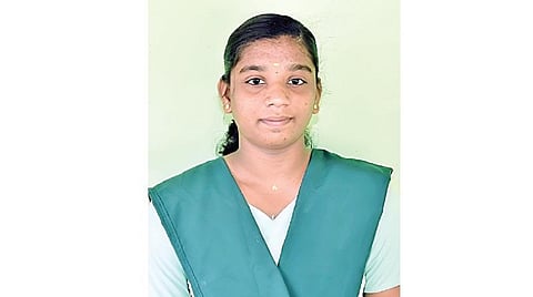 மாநில தடகள போட்டிக்கு பரமக்குடி மாணவி தேர்வு