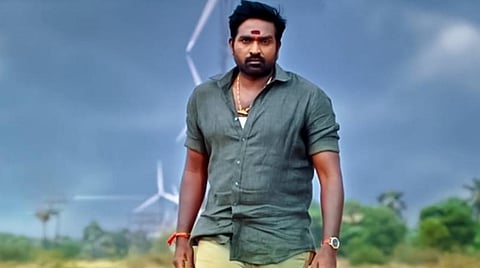 நெல்லையில் விஜய் சேதுபதி நடித்த சங்கத்தமிழன் படத்தை திரையிட தடை: காரணம் என்ன?