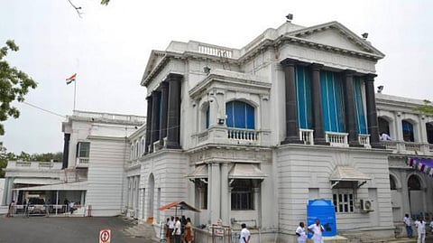 சொத்து உரிமையாளர் - வாடகைதாரர் ஒப்பந்தம்: காலக்கெடுவை மேலும் ஓராண்டு நீட்டித்து அவசர சட்டம் - தமிழக அரசு பிறப்பித்தது