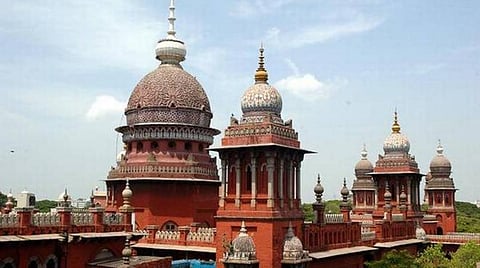 தமிழகம் முழுவதும் உள்ள கோயில் நிலம், ஆக்கிரமிப்புகள் குறித்த புள்ளிவிவரம் தாக்கல் செய்ய வேண்டும்: அரசுக்கு உயர் நீதிமன்றம் உத்தரவு