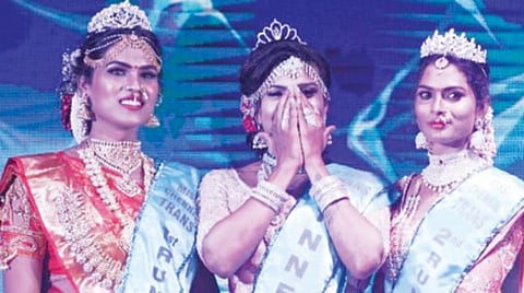 வானவில் பெண்கள்: வாழ்வது இவர்களின் உரிமை