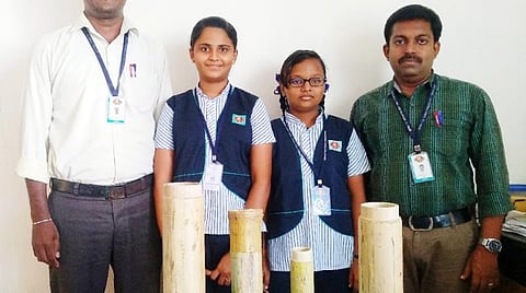 சுற்றுச்சூழலுக்கேற்ற மூங்கிலில் செய்த தண்ணீர் குடுவைகள்: கரூர் பள்ளி மாணவிகளின் தயாரிப்புக்கு அமோக வரவேற்பு