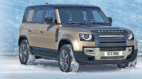 ஜேம்ஸ் பாண்ட் படத்தில் லேண்ட் ரோவர் டிஃபெண்டர்