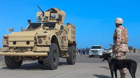 ஏமனில் ஹவுத்தி கிளர்ச்சியாளர்கள் மீது சவுதி தாக்குதல்: 8 பேர் பலி