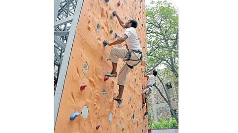 சுலபத்தவணையில் சிங்காசனம் 7- மலையேற்றப் பயிற்சியாளர் ஆகலாம்!