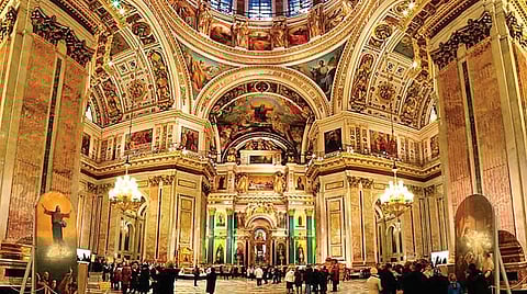 புனித பீட்டர்ஸ்பெர்க்கின் நாயகி