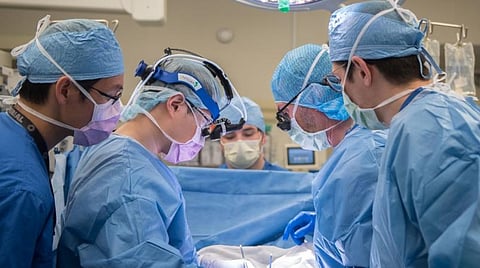 சிறுநீரக மாற்று அறுவை சிகிச்சையில் ஒரே பெயரால் நேர்ந்த குழப்பம்: மன்னிப்பு கோரிய அமெரிக்க மருத்துவமனை