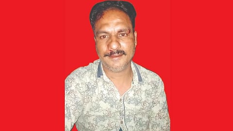 மனைவி, தாயை பழித்துப் பேசிய நண்பன்: குத்திக் கொன்ற இளைஞர்