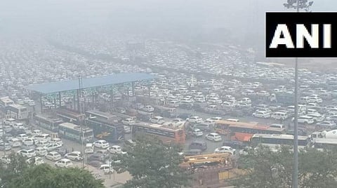 குடியுரிமைச் சட்ட எதிர்ப்பு போராட்டம்: டெல்லியில் கடும் போக்குவரத்து நெரிசல்