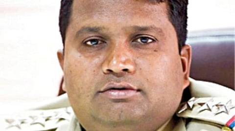 பெங்களூருவில் மசூதிக்கு சென்று அமைதிப்படுத்திய காவல் ஆய்வாளர்: சமூக வலைதளங்களில் வைரலாகும் வீடியோ