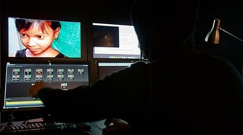 பின்னணி குரல் கலைஞர்கள் சங்கத்தில் முறைகேடு புகார்: உரிய நடவடிக்கை எடுக்க உயர் நீதிமன்றம் உத்தரவு