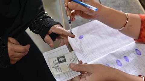 இன்று முதல்கட்ட உள்ளாட்சி தேர்தல்; 156 ஊராட்சி ஒன்றியங்களில் வாக்குப்பதிவு நடக்கிறது: பதற்றமான வாக்குச்சாவடிகளில் கண்காணிப்பு கேமராக்கள்