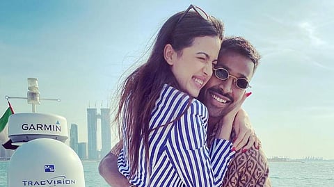 நடாஷா ஸ்டான்கோவிக் உடனான காதலை உறுதி செய்த கிரிக்கெட் வீரர் ஹர்திக் பாண்டியா