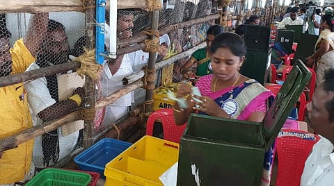 திண்டுக்கல் மாவட்ட ஒன்றிய கவுன்சிலர் தேர்தல்: திமுக 18; அதிமுக 4 இடங்களில் வெற்றி