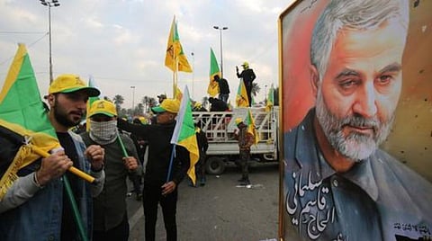 ஈரான் தளபதி சுலைமான் இறுதி ஊர்வலத்தில் ஆயிரக்கணக்கானோர் பங்கேற்பு