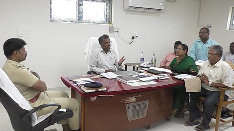 தென்காசி மாவட்டத்தில் குடியரசு தின விழா முன்னேற்பாடுகள்: ஆட்சியர் தலைமையில் ஆலோசனை