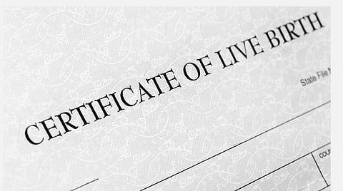 பிறப்பு சான்றிதழ்களை பெற வட மாநிலங்களில் அலைமோதும் மக்கள்