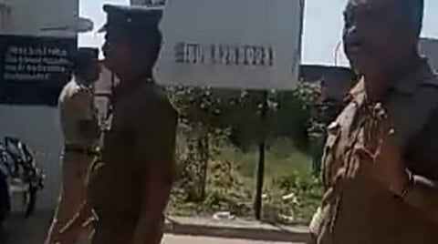 டிஎஸ்பி வெங்கடேஷுக்கு அரிவாள் வெட்டு