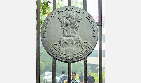 ஜே.என்.யு. வன்முறை: இரண்டு வாட்ஸ் அப் குழுவின் செல்பேசிகளைக் கைப்பற்ற போலீசுக்கு டெல்லி கோர்ட் உத்தரவு