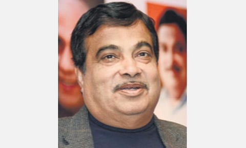 5 டிரில்லியன் டாலர் பொருளாதார இலக்கை அடைவது கடினம்: மத்திய அமைச்சர் நிதின் கட்கரி கருத்து