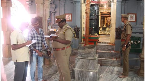 தஞ்சாவூர் கோயிலில் ஐம்பொன் சிலைகள் திருட்டு