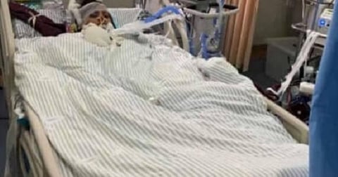 கொரானா வைரஸ் நோய்த் தாக்குதலுக்கு ஆளான நிலையில் சீனாவில் பணியாற்றிவரும் இந்திய பள்ளி ஆசிரியை ப்ரீதி மகேஸ்வரி, ஷென்சென் நகர மருத்துவமனையின் தீவிர சிகிச்சைப் பிரிவில் சிகிச்சைப் பெற்றுவருகிறார் | படம்: ட்விட்டர்