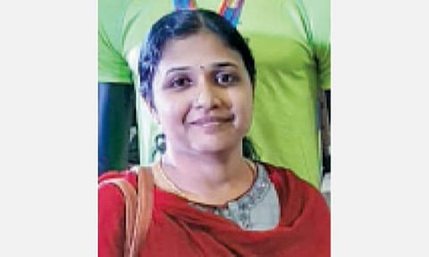 மலையேற்றம் சென்ற பெண் காட்டுயானை தாக்கி உயிரிழப்பு