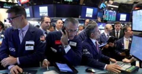 கரோனா வைரஸ் பரவும் அச்சத்தில் அமெரிக்கா: பங்குச்சந்தை சரிவு