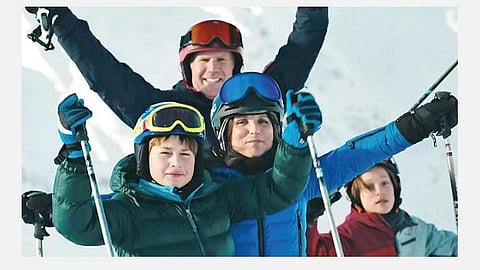 ஹாலிவுட் ஜன்னல்: குடும்பமா, செல்ஃபோனா?