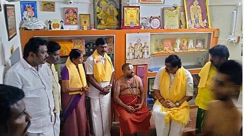 'சிறையிலிருந்து சசிகலா சீக்கிரம் வெளிவர வேண்டும் என்பதே எனது பிரார்த்தனை': அமைச்சர் ராஜேந்திர பாலாஜி பேட்டி