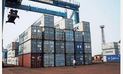 பர்னிச்சர் இறக்குமதிக்கு கட்டுப்பாடு: அரசு தீவிர பரிசீலனை