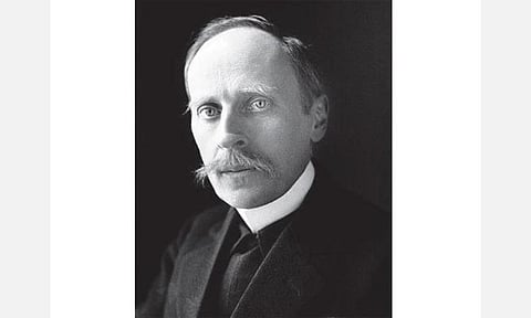 உலக அகிம்சையை ஆதரித்தவர்: நோபல் பரிசு பெற்ற ரோமைன் ரோலண்ட் பிறந்த தினம் இன்று!