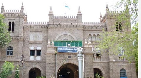 அரசு ஆவணத்தில் இல்லாத கண்மாய்கள் ஆக்கிரமிப்பு: மாவட்ட குறைதீர் கூட்டத்தில் மதுரை ஆட்சியரிடம் விவசாயிகள் ஆதங்கம்