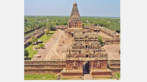 தஞ்சைப் பெரியகோயில் எனும் தமிழனின் பெருமை