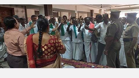 நெல் கொள்முதல் விலையை உயர்த்த மாவட்ட குறைதீர் கூட்டத்தில் தென்காசி விவசாயிகள் கோரிக்கை