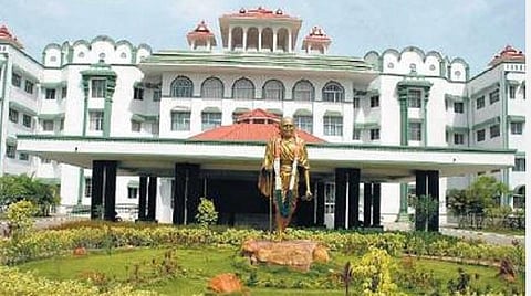 மனநலம் குன்றிய மகளின் 12 வார கருவைக் கலைக்க அனுமதி கோரி தாய் வழக்கு: மருத்துவ அறிக்கை தாக்கல் செய்ய நீதிமன்றம் உத்தரவு