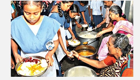 சூடுபிடிக்கும் முட்டை அரசியல்