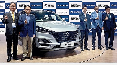 வாகனக் கண்காட்சியில் குவியும் எஸ்யுவி, எலெக்ட்ரிக் கார்கள்