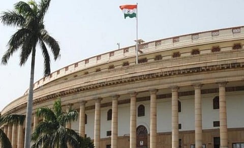அரசு பணிகளில் இடஒதுக்கீடு கட்டாயம் இல்லை என்ற தீர்ப்பு: நாடாளுமன்றத்தில் விவாதிக்க காங்கிரஸ் ஒத்திவைப்பு தீர்மானம்
