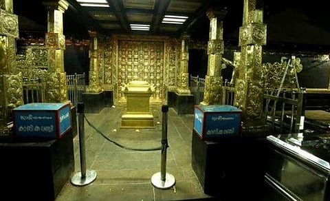 சபரிமலை வழக்கு; சட்டம் சார்ந்த கேள்விகளை பெரிய அமர்வே விசாரிக்கும்: உச்ச நீதிமன்றம்