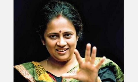 மீண்டும் தொலைக்காட்சியில் லக்ஷ்மி ராமகிருஷ்ணன்